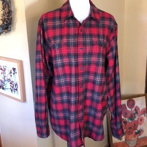 WOOLRICH size XL Classic plaid BARN CHORE shirt Soft 100% cotton Red Gray Button